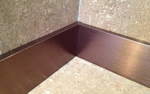 踢腳線選用的思考